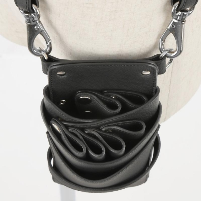 DEEDS シエーナ ブラック シルバー金具 シボ素材