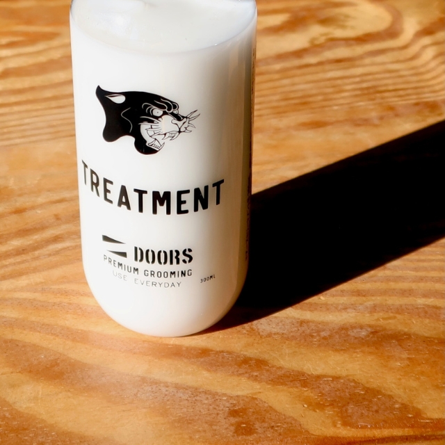 DOORS (ドアーズ) ボタニカルトリートメント 300ml