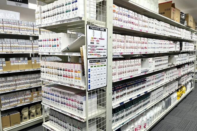 ファイ池袋東口 店内