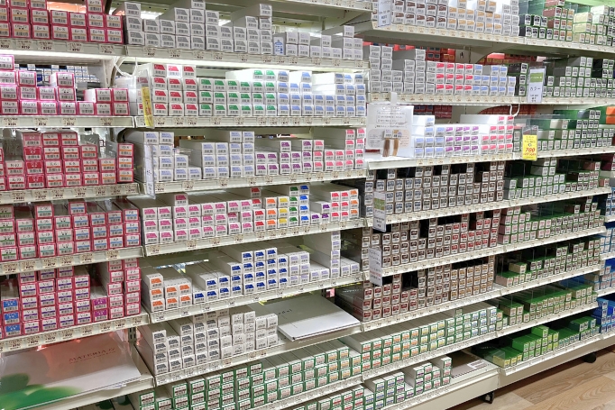 ファイブ池袋店 店内