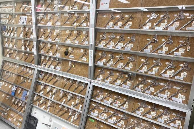 ファイブ表参道店 店内